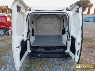 Fiat Fiorino 1.4 8V Combi Semi (6)