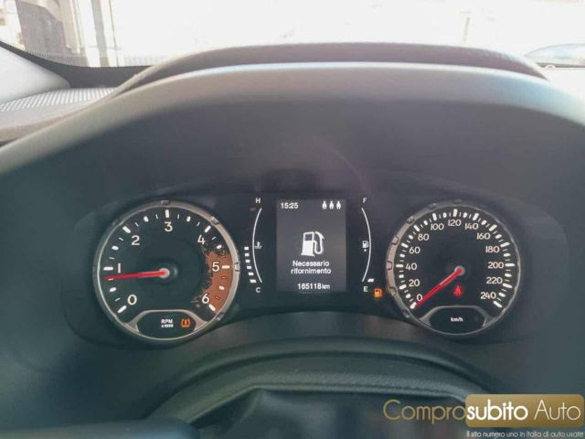 Jeep Renegade 2.0 Mjt 140CV 4WD Active Drive Low Limited (18)