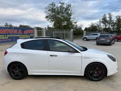 Alfa Romeo Giulietta 1750 turbo Veloce 240cv tct (5)