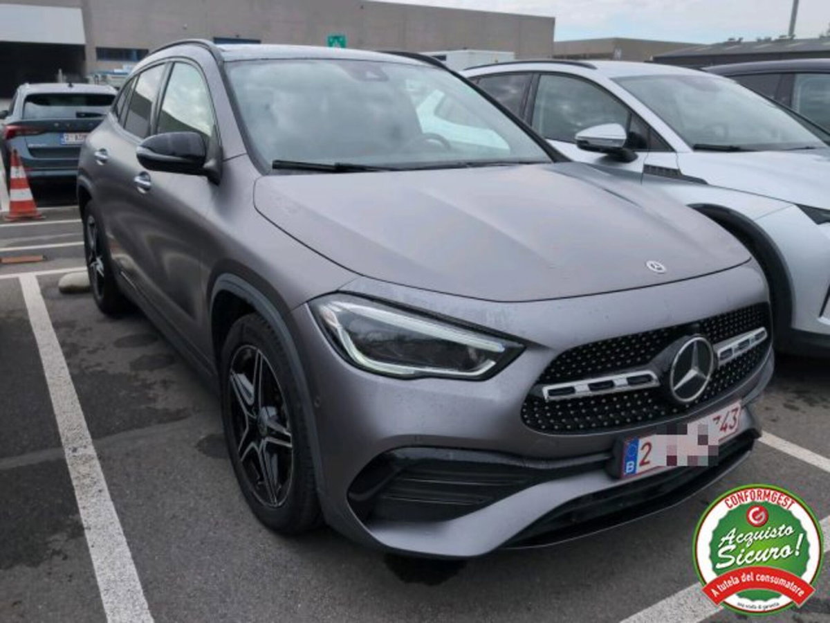Mercedes-Benz GLA SUV 180 d Automatic Premium (2)