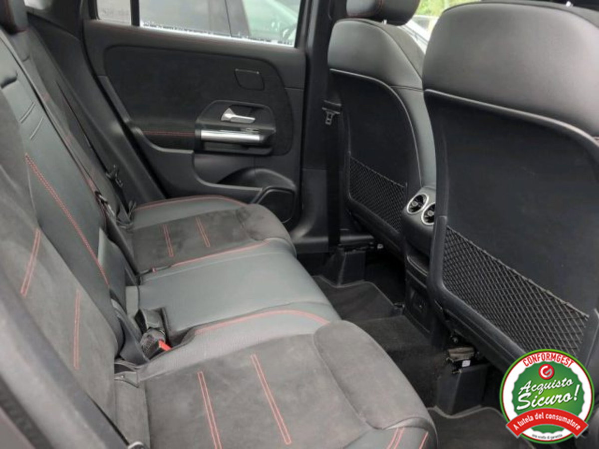 Mercedes-Benz GLA SUV 180 d Automatic Premium (6)