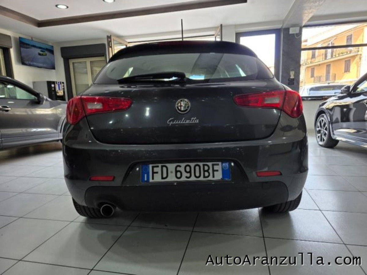 Alfa Romeo Giulietta 1.6 JTDm Business 120cv (5)