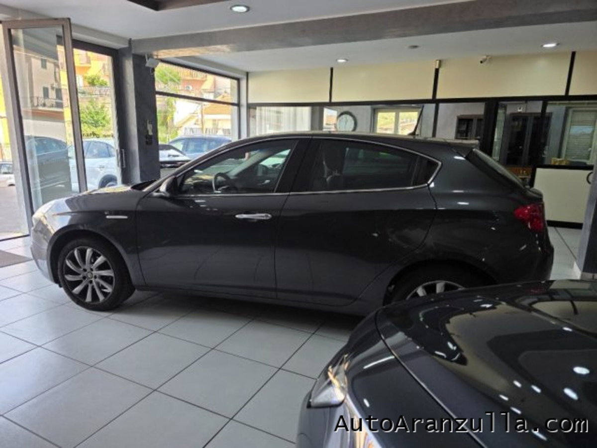 Alfa Romeo Giulietta 1.6 JTDm Business 120cv (7)