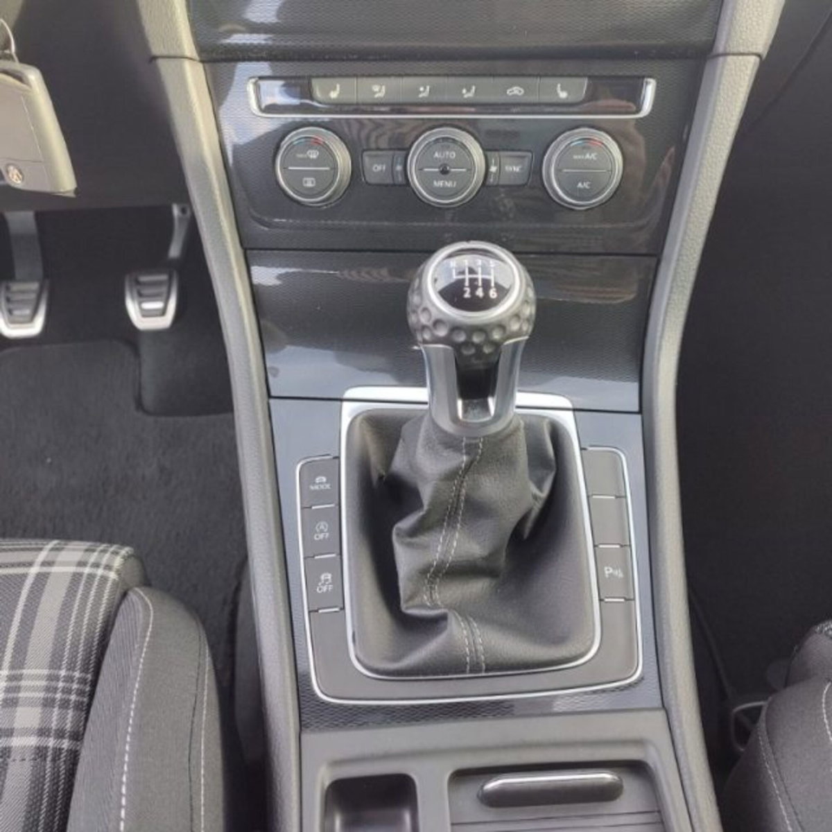 Volkswagen Golf GTD 2.0 TDI 5p. BlueMotion Technology (10)