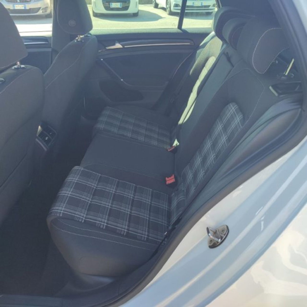 Volkswagen Golf GTD 2.0 TDI 5p. BlueMotion Technology (8)