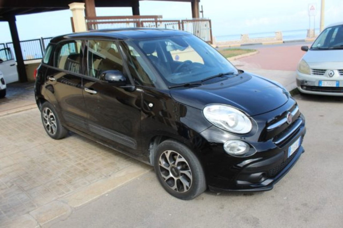Fiat 500L 1.3 Multijet 95 CV Mirror (2)
