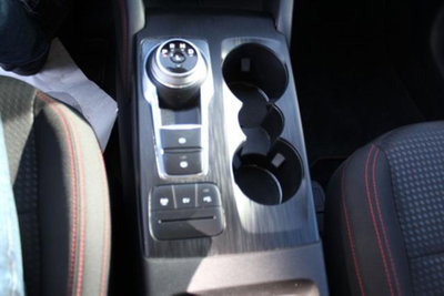 Ford Kuga 2.5 Plug In Hybrid 225 CV CVT 2WD ST-Line (11)