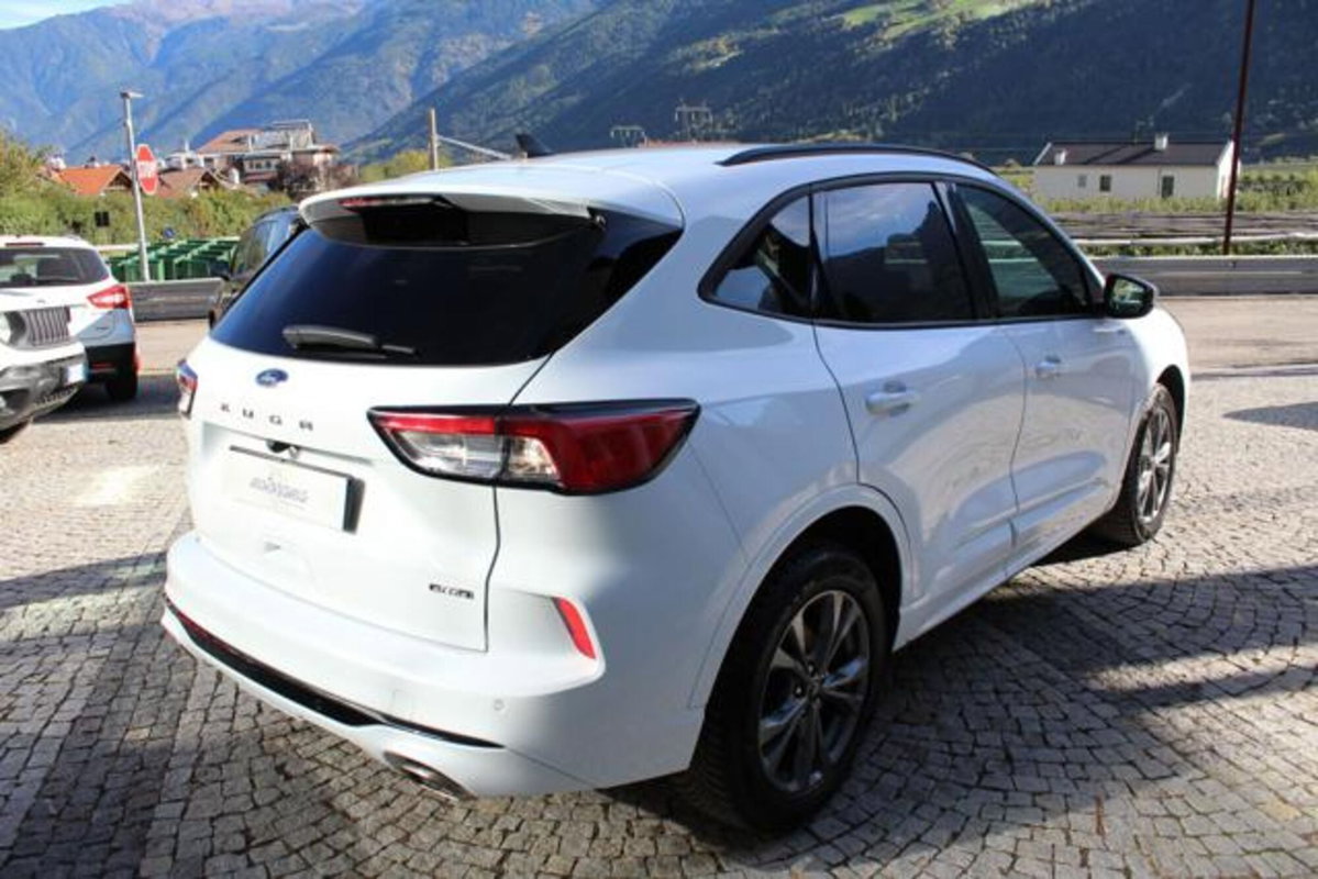 Ford Kuga 2.5 Plug In Hybrid 225 CV CVT 2WD ST-Line (4)