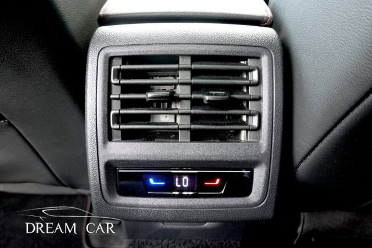 Volkswagen Golf 2.0 tsi GTI MT Ultimate 245cv (13)