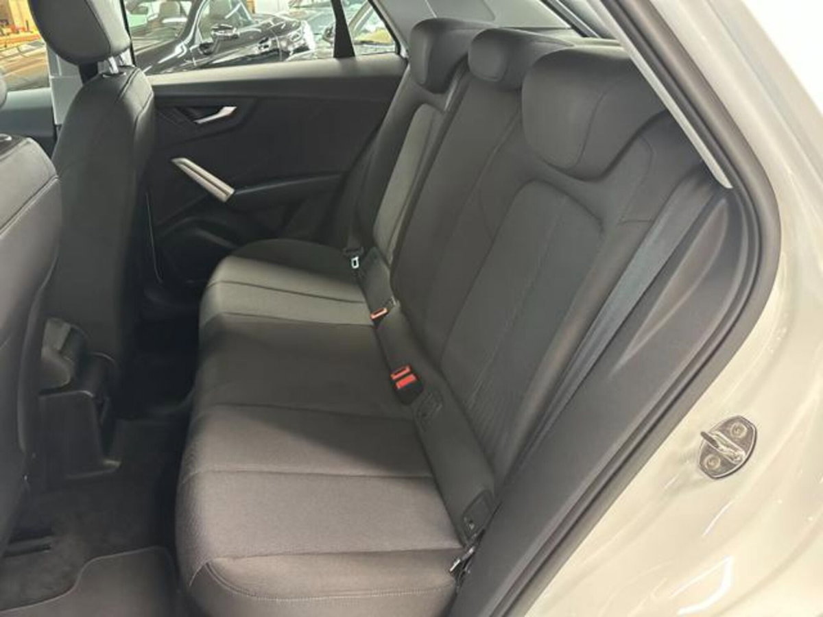 Audi Q2 Q2 30 TDI S tronic Business (11)