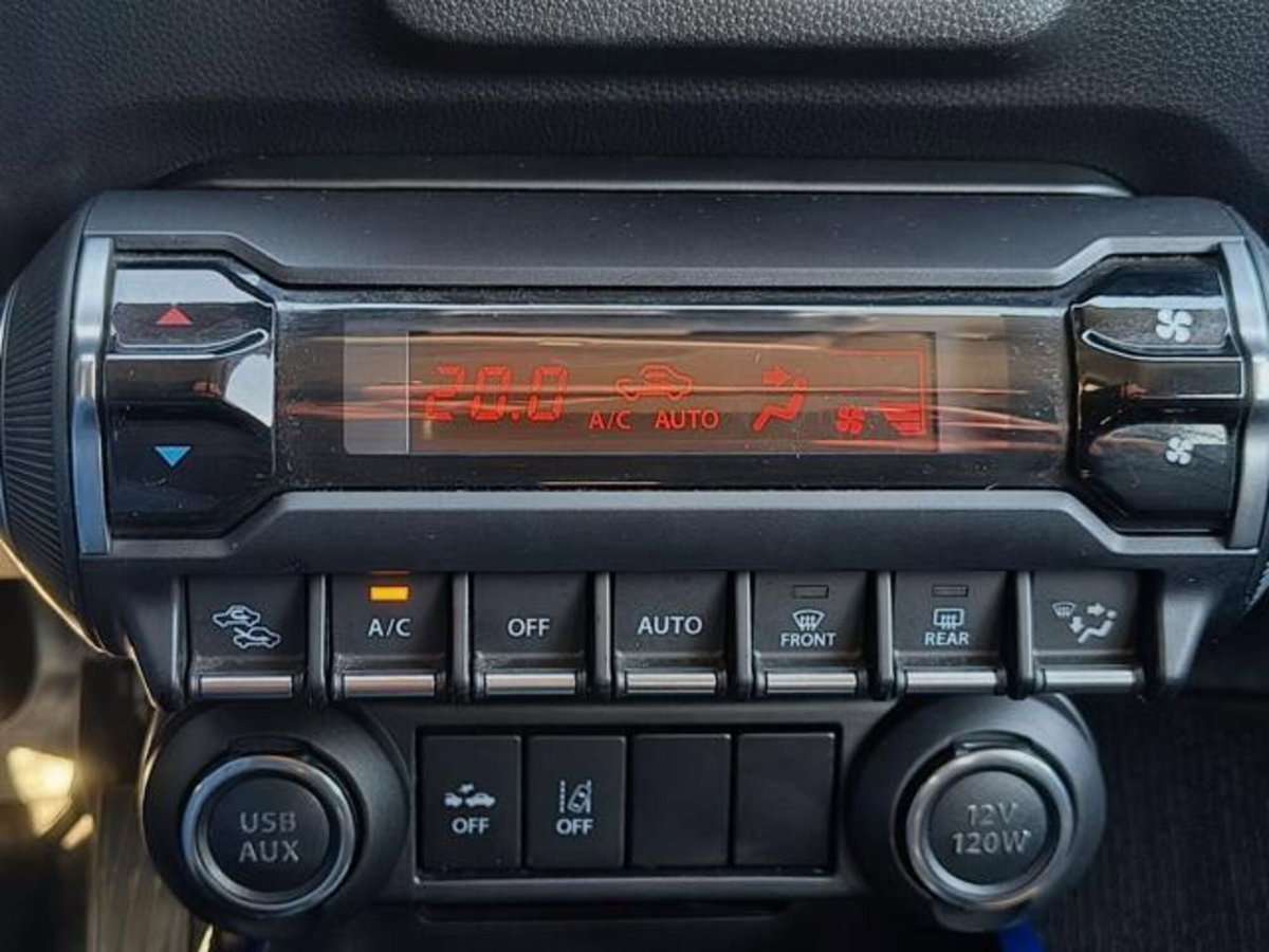 Suzuki Ignis 1.2 Hybrid Easy Top (10)