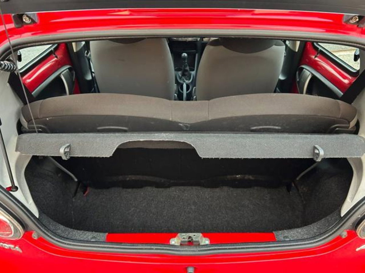 Toyota Aygo 1.0 12V VVT-i 5 porte (8)
