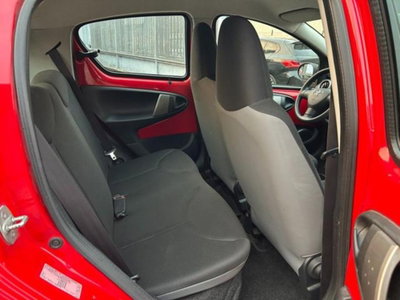 Toyota Aygo 1.0 12V VVT-i 5 porte (9)