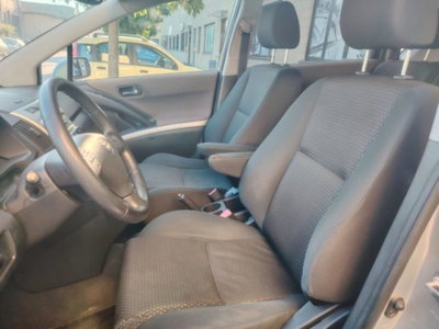 Toyota Corolla Verso 1.8 16V Sol (9)