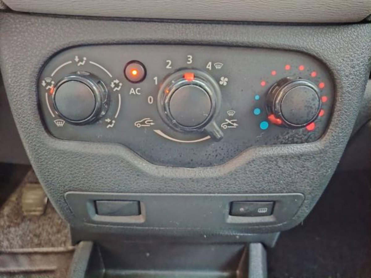 Dacia Dokker Furgone 1.5 dCi 8V 75CV Furgone (13)