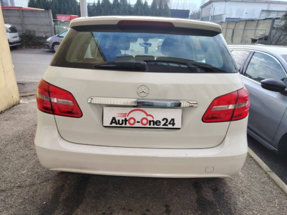 Mercedes-Benz Classe B 180 CDI Premium (7)