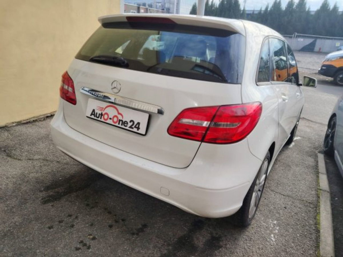 Mercedes-Benz Classe B 180 CDI Premium (8)