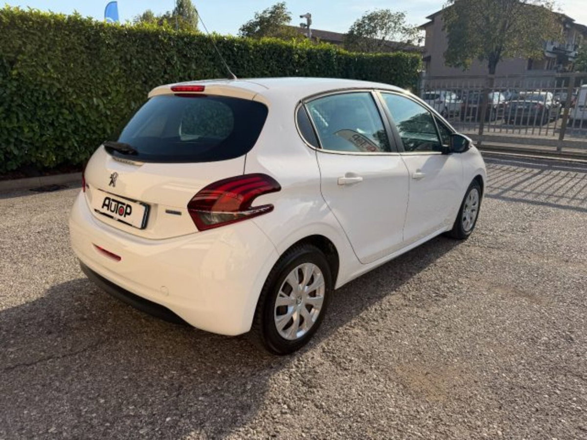 Peugeot 208 75 5 porte Van (5)