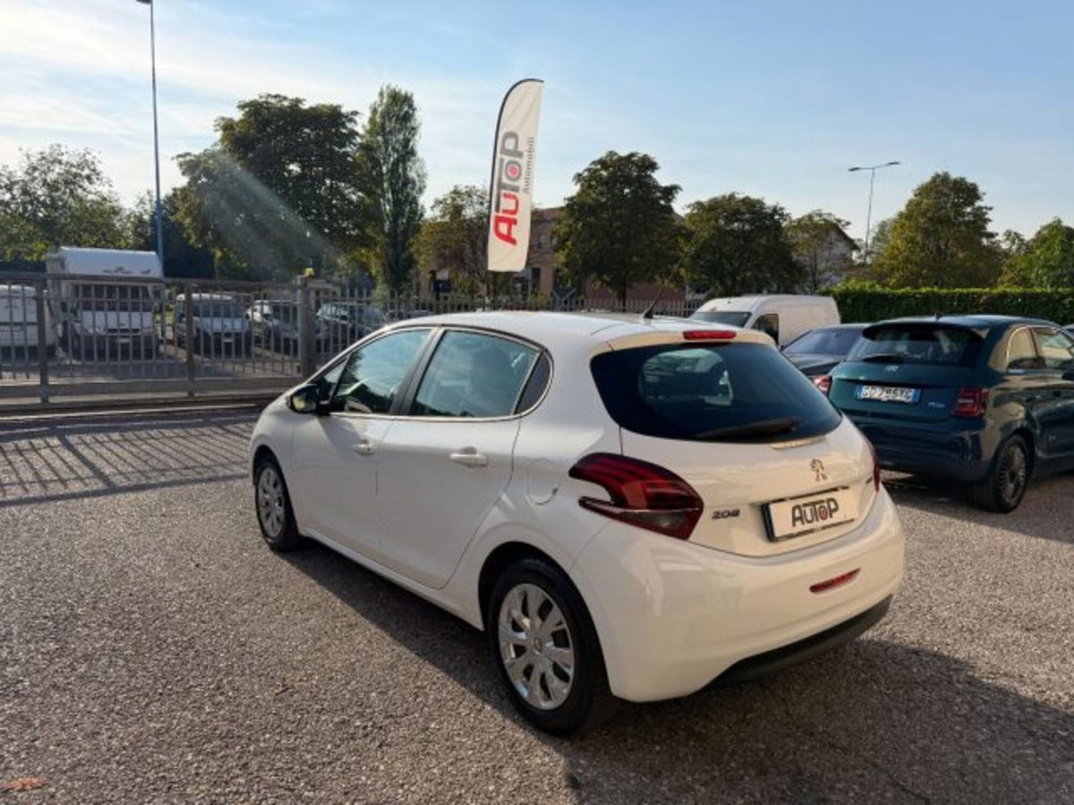 Peugeot 208 75 5 porte Van (7)
