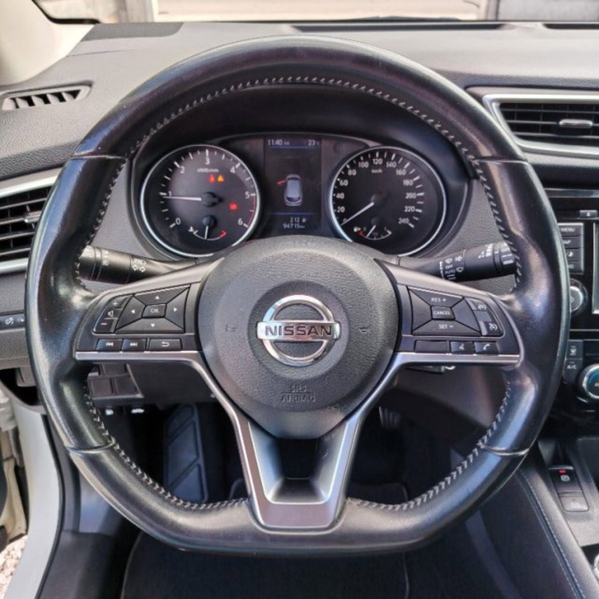 Nissan Qashqai 1.5 dCi 115 CV DCT Business (10)