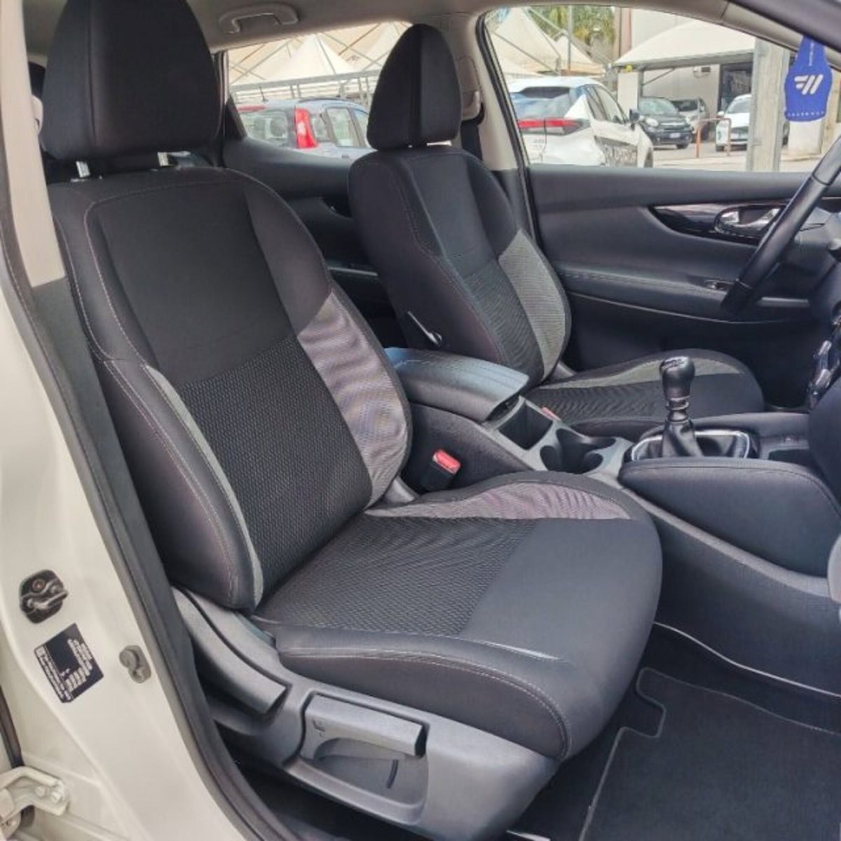 Nissan Qashqai 1.5 dCi 115 CV DCT Business (4)