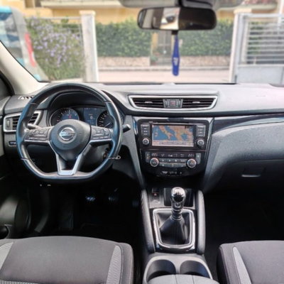 Nissan Qashqai 1.5 dCi 115 CV DCT Business (6)