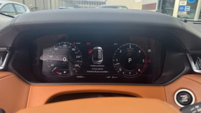 Land Rover Range Rover Velar 3.0 V6 SD6 300 CV SE (16)