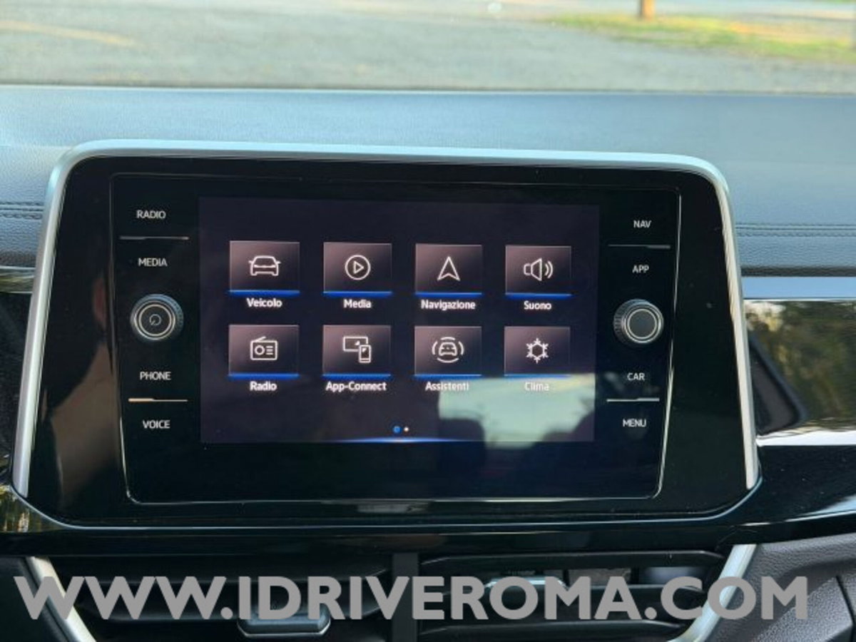 Volkswagen T-Roc 1.5 tsi R-Line dsg (13)