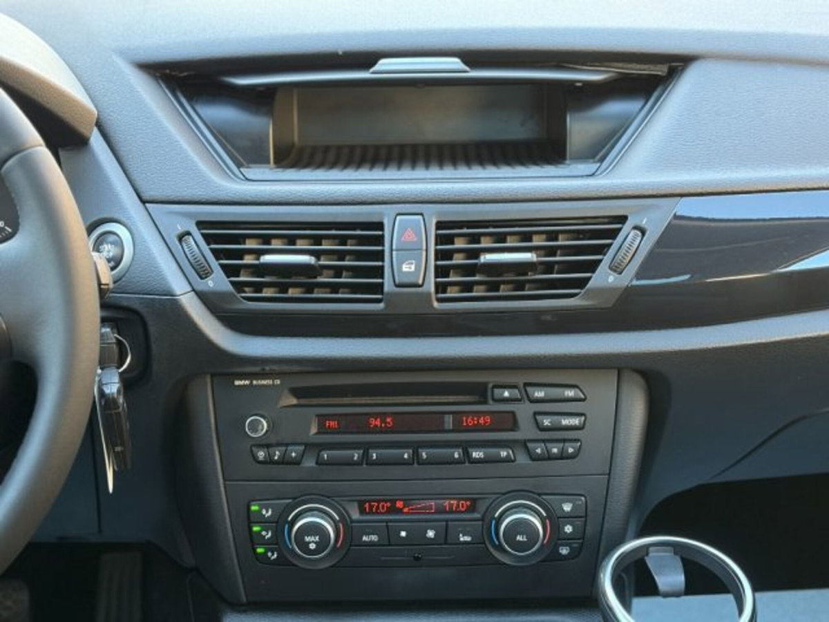 BMW X1 xDrive18d Eletta (14)
