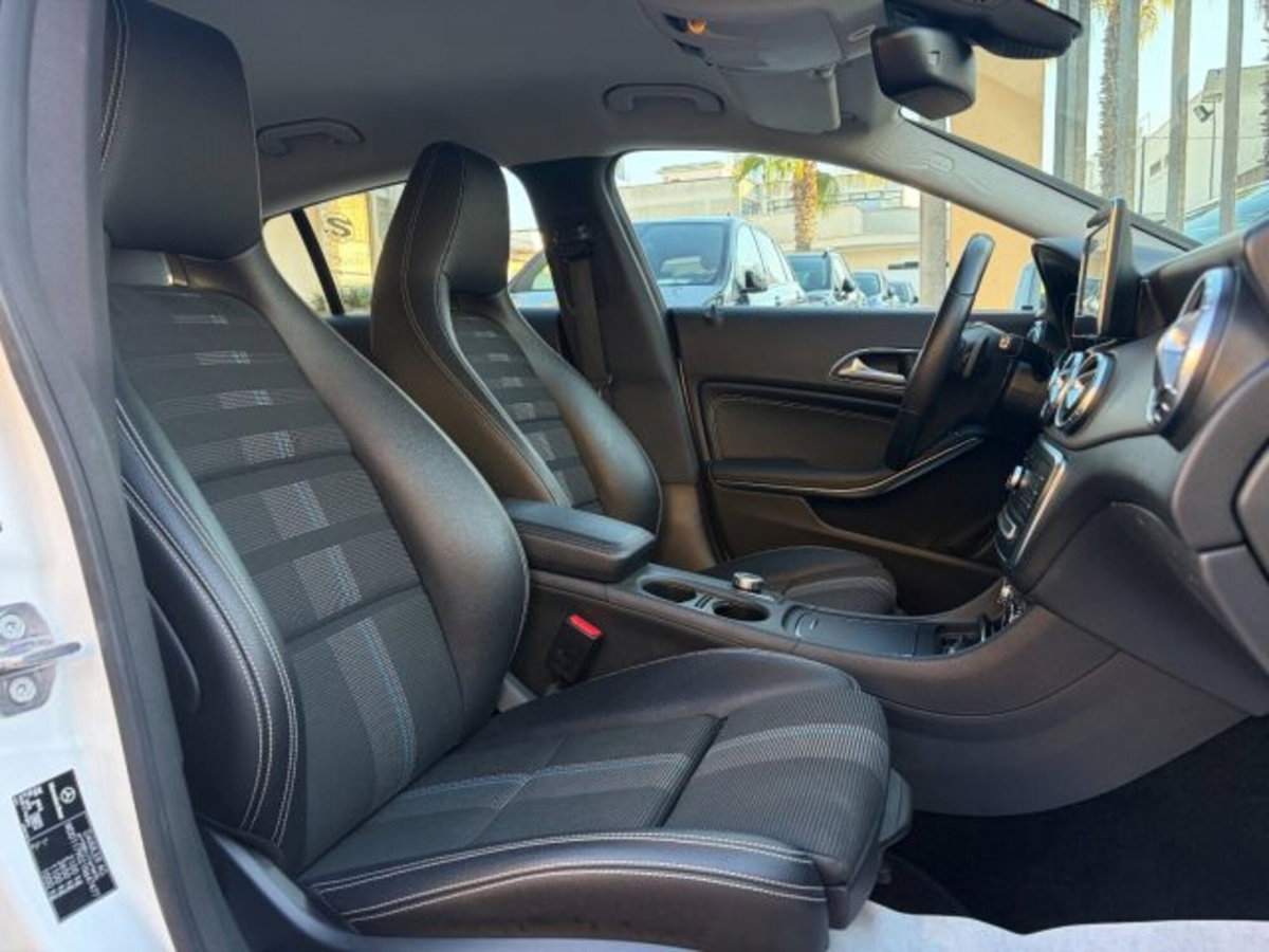Mercedes-Benz CLA Shooting Brake 200 d Automatic Sport (9)