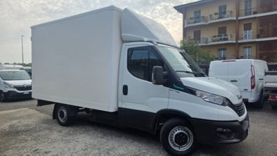 Iveco Daily Telaio 35S14N 3.0 CNG PL Cabinato usata