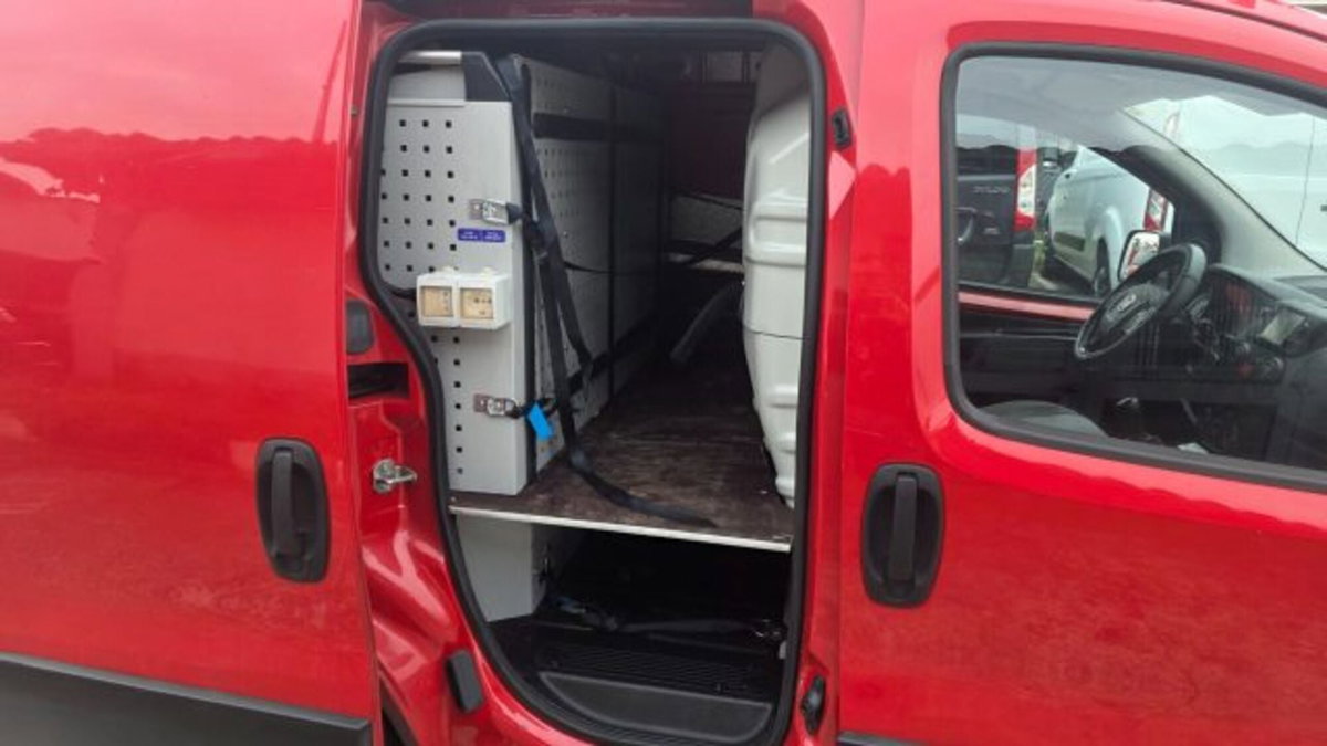 Fiat Fiorino Furgone cargo 1.3 mjt 95cv Adventure (10)