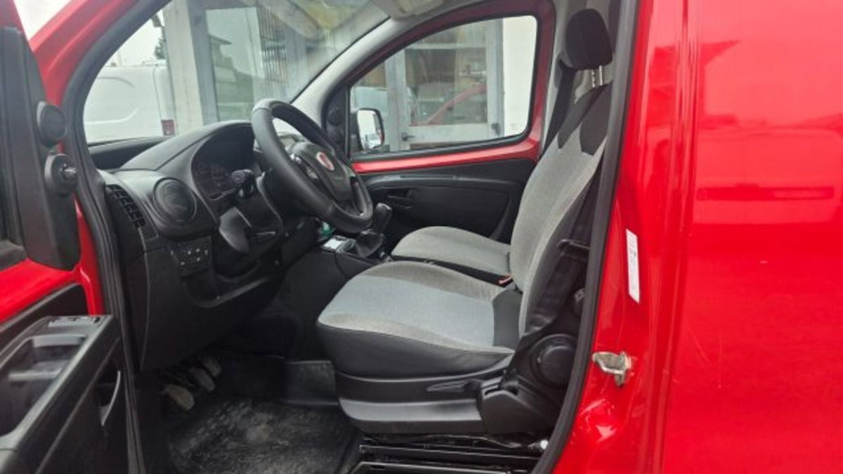 Fiat Fiorino Furgone cargo 1.3 mjt 95cv Adventure (12)