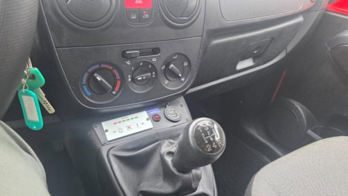 Fiat Fiorino Furgone cargo 1.3 mjt 95cv Adventure (15)