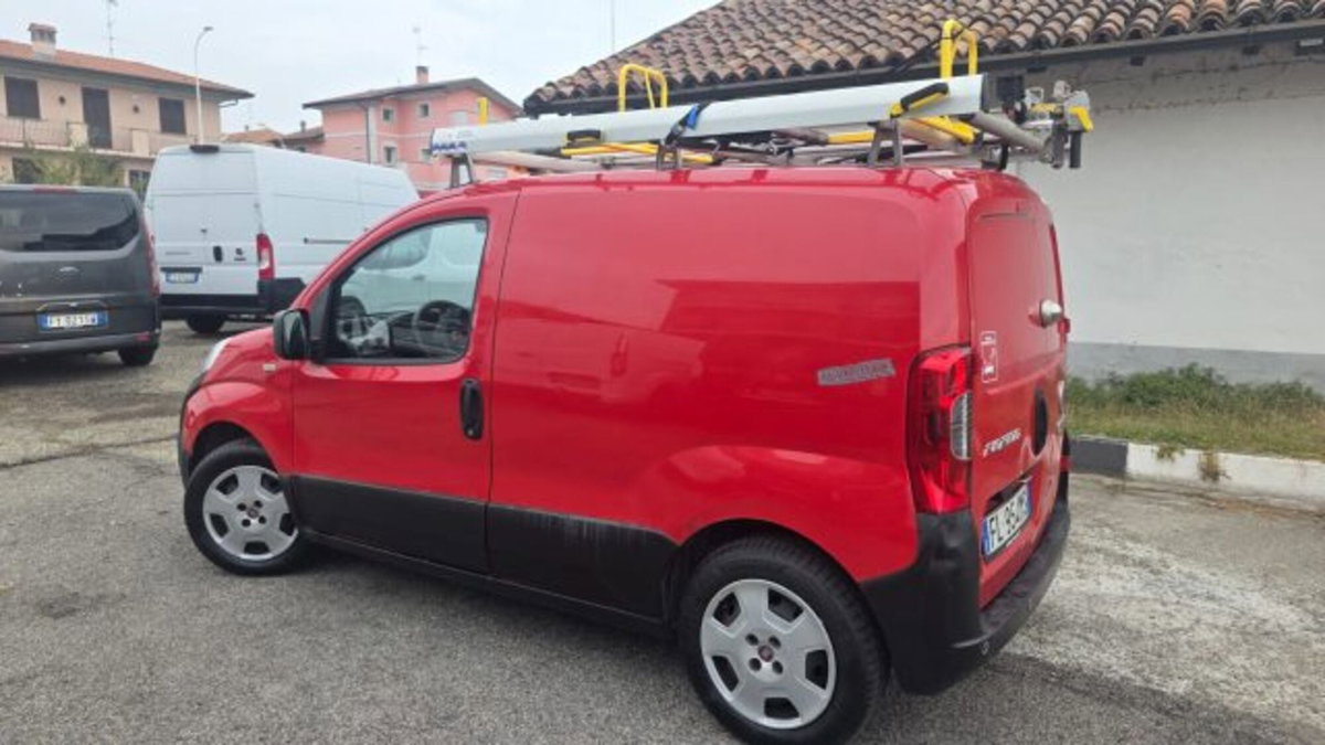 Fiat Fiorino Furgone cargo 1.3 mjt 95cv Adventure (2)