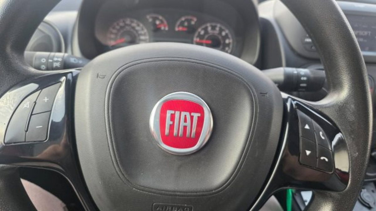 Fiat Fiorino Furgone cargo 1.3 mjt 95cv Adventure (13)