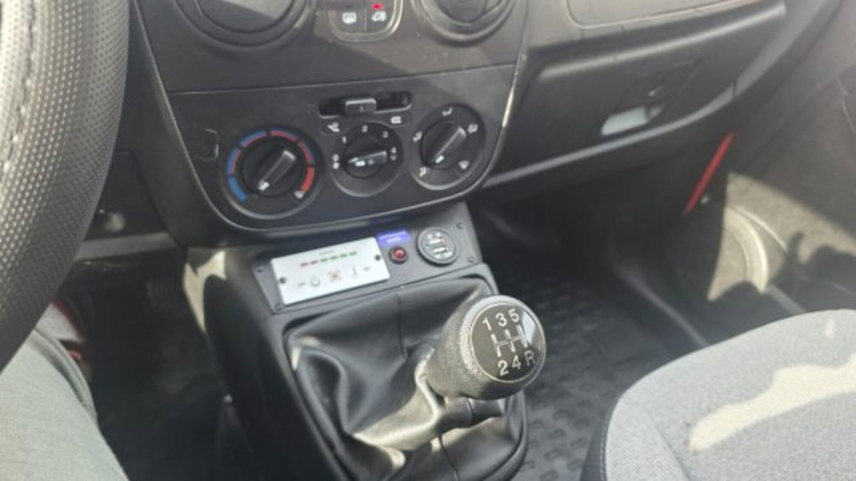 Fiat Fiorino Furgone cargo 1.3 mjt 95cv Adventure (14)