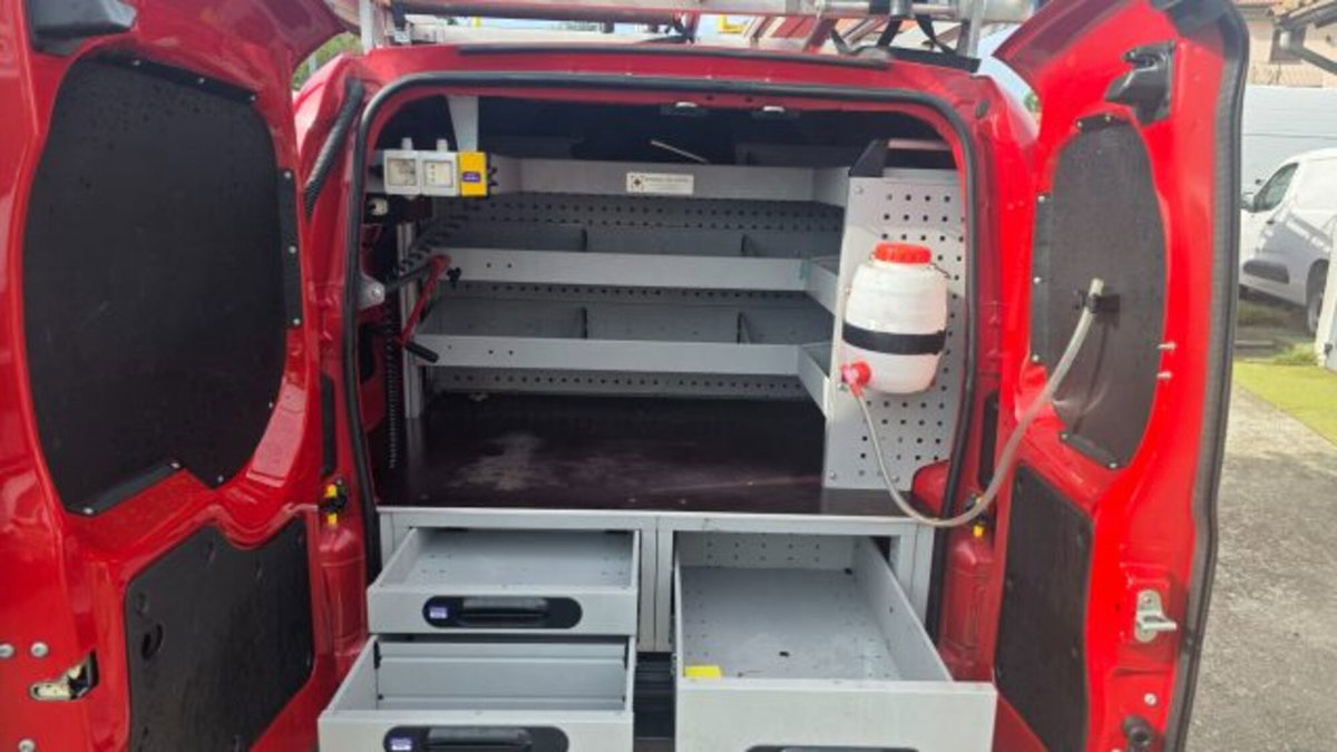 Fiat Fiorino Furgone cargo 1.3 mjt 95cv Adventure (7)