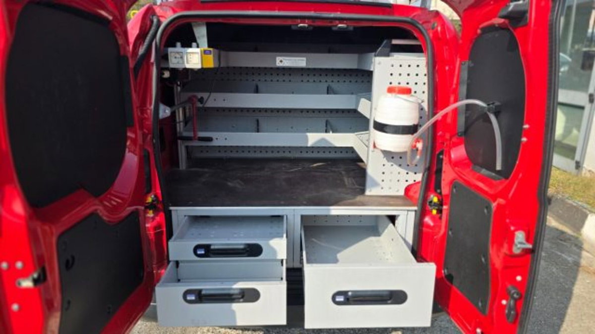 Fiat Fiorino Furgone cargo 1.3 mjt 95cv Adventure (7)