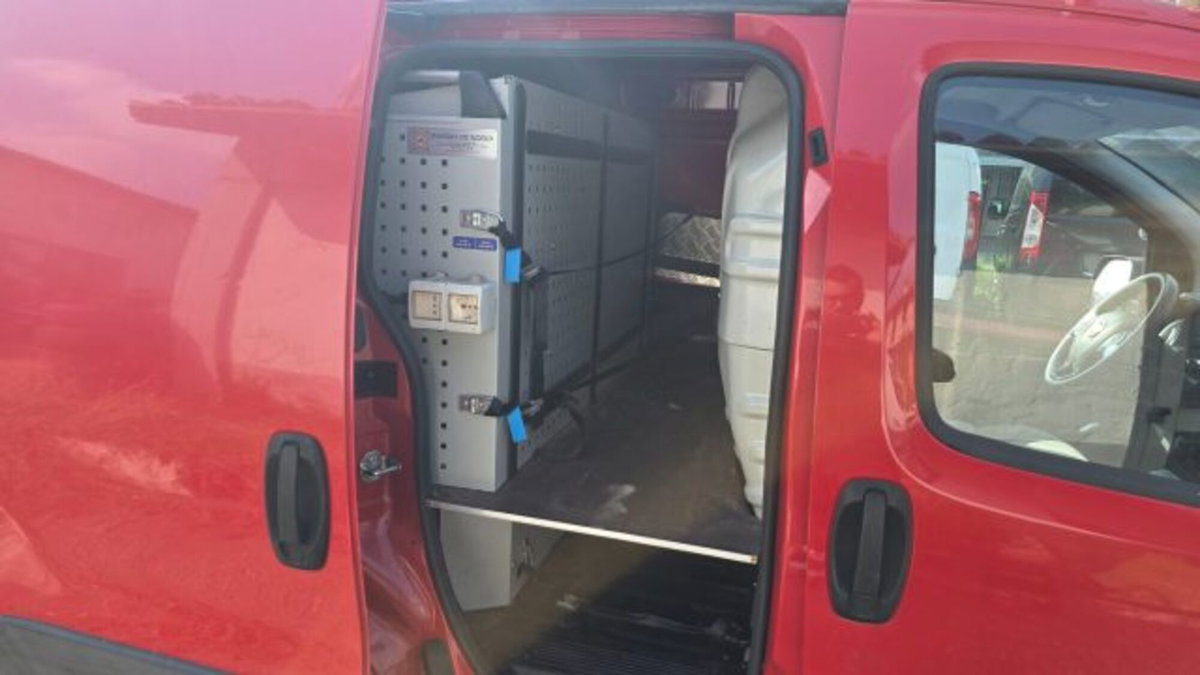 Fiat Fiorino Furgone cargo 1.3 mjt 95cv Adventure (9)