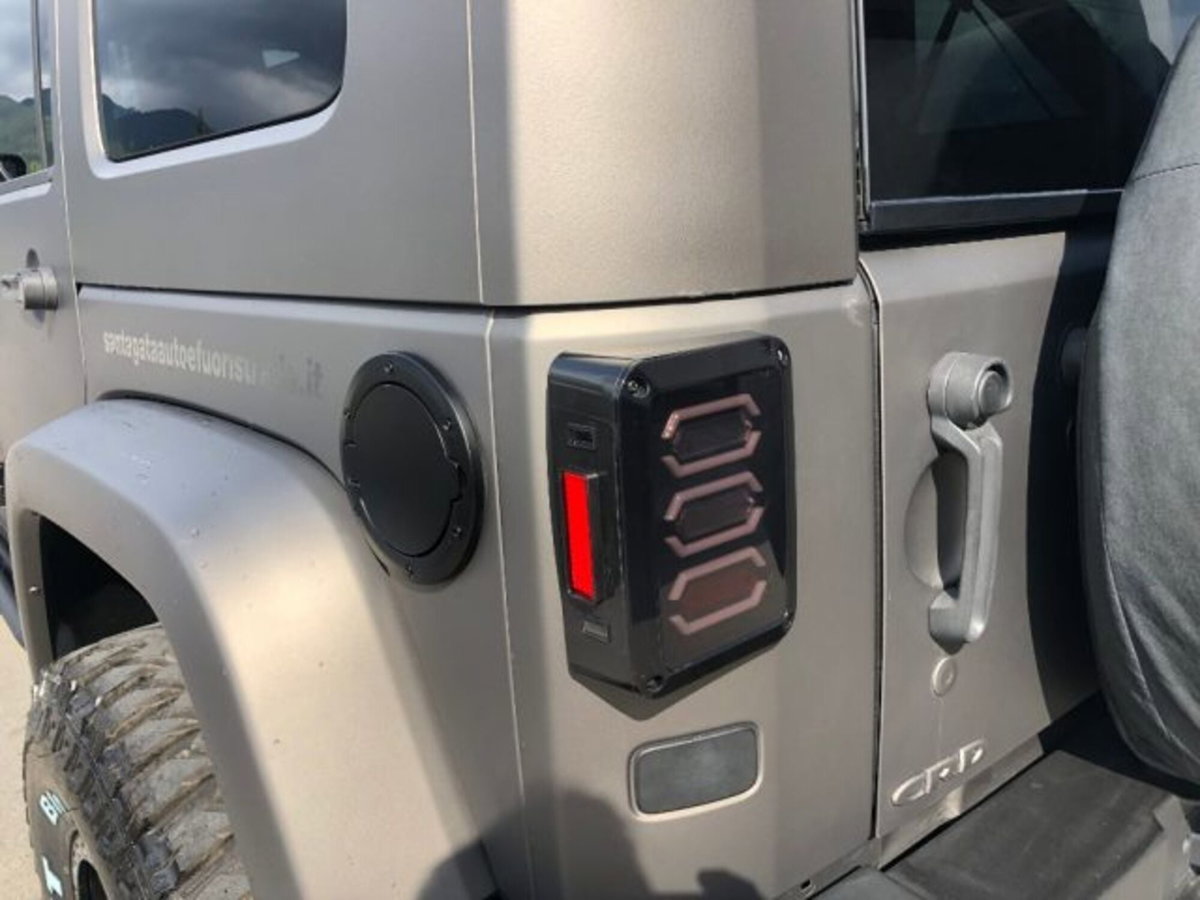 Jeep Wrangler Unlimited 2.8 CRD DPF Sahara (12)