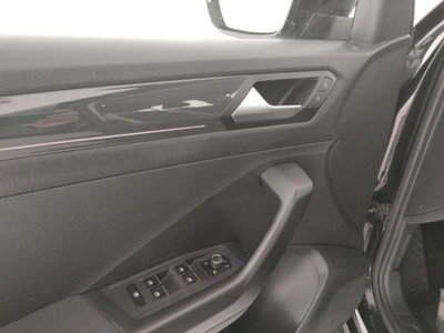 Volkswagen T-Roc 2.0 tdi R-Line 4motion 150cv dsg (18)