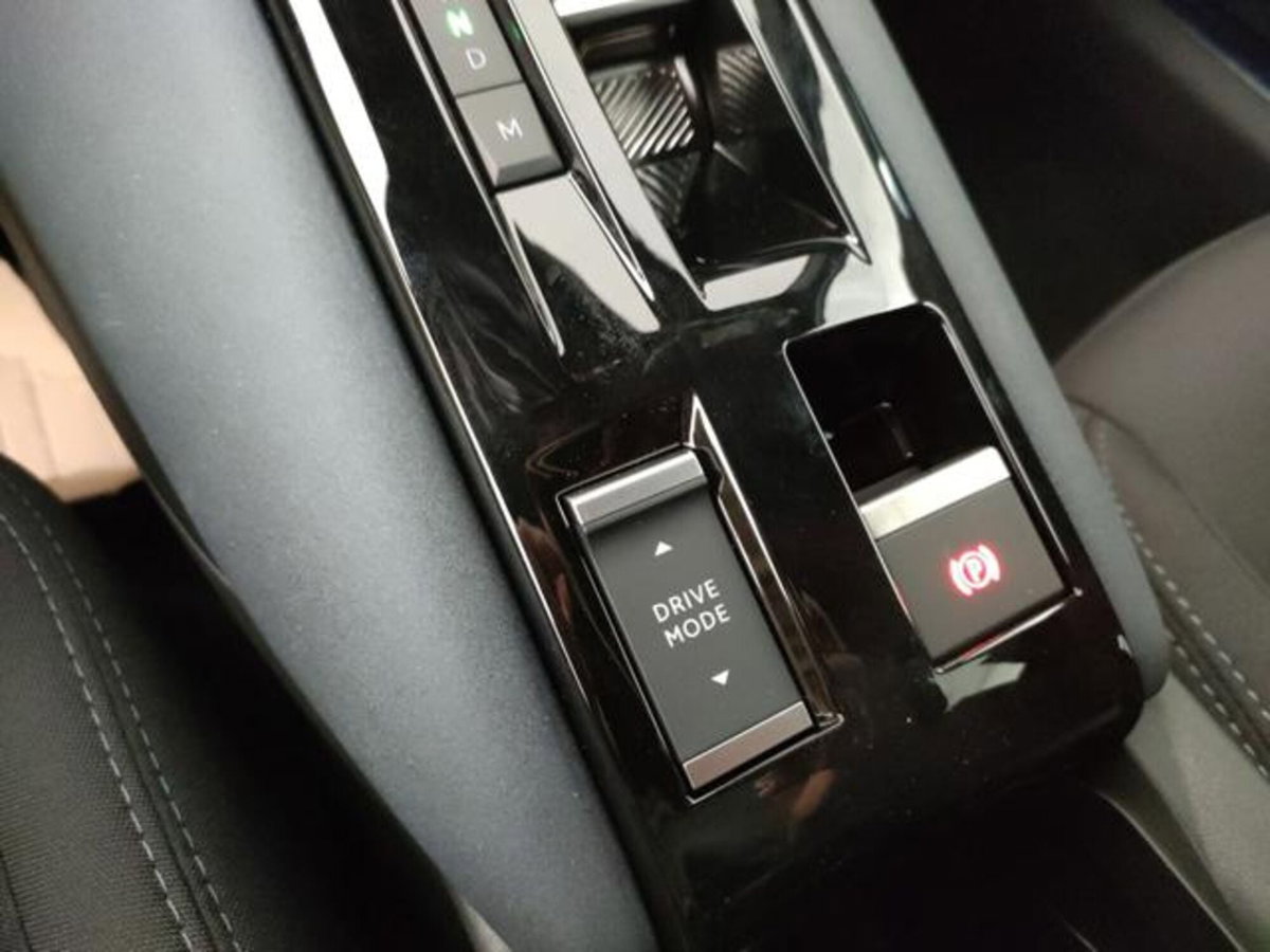 Alfa Romeo Junior 1.2 ibrida Sprint 145cv edct6 (15)