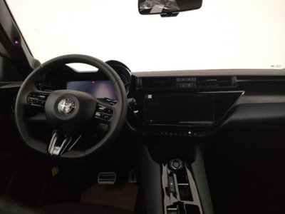 Alfa Romeo Junior 1.2 ibrida Sprint 145cv edct6 (7)