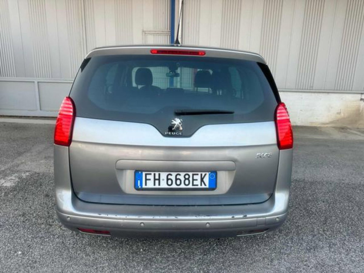 Peugeot 5008 1.6 HDi 115CV Access (7)