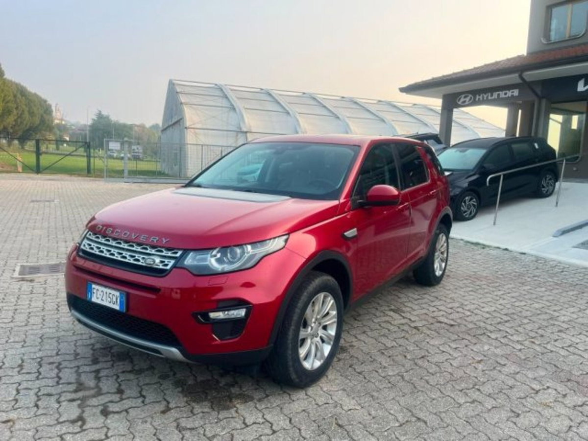 Land Rover Discovery Sport 2.0 TD4 150 CV Dark Edition (2)