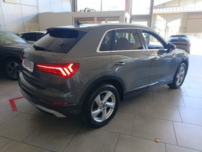 Audi Q3 35 TDI quattro S tronic Business Advanced (4)