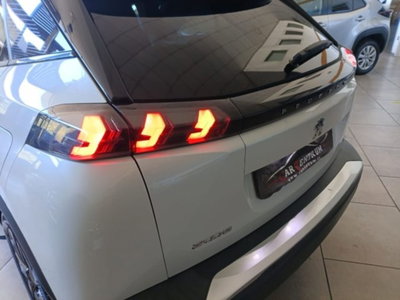 Peugeot 2008 BlueHDi 130 S&S EAT8 GT Line (18)