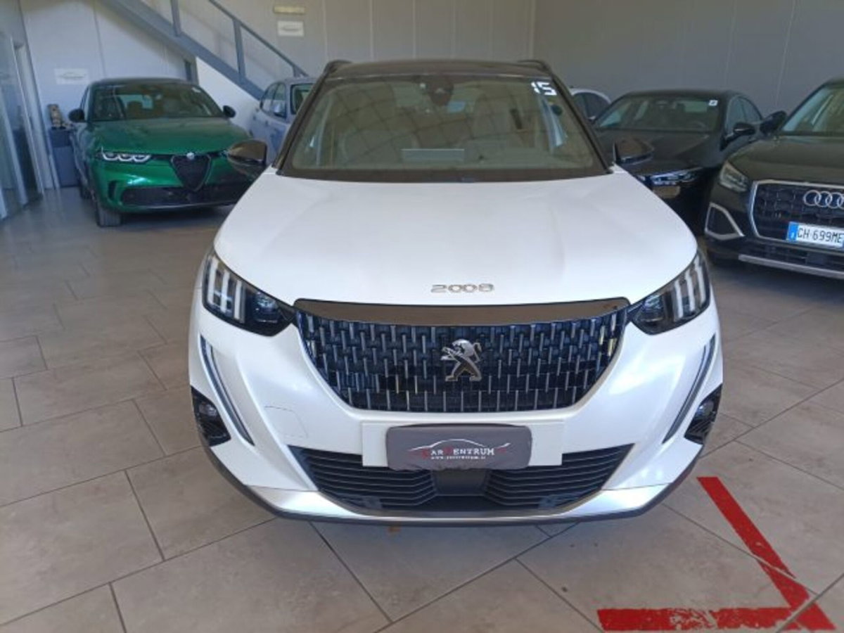 Peugeot 2008 BlueHDi 130 S&S EAT8 GT Line (2)