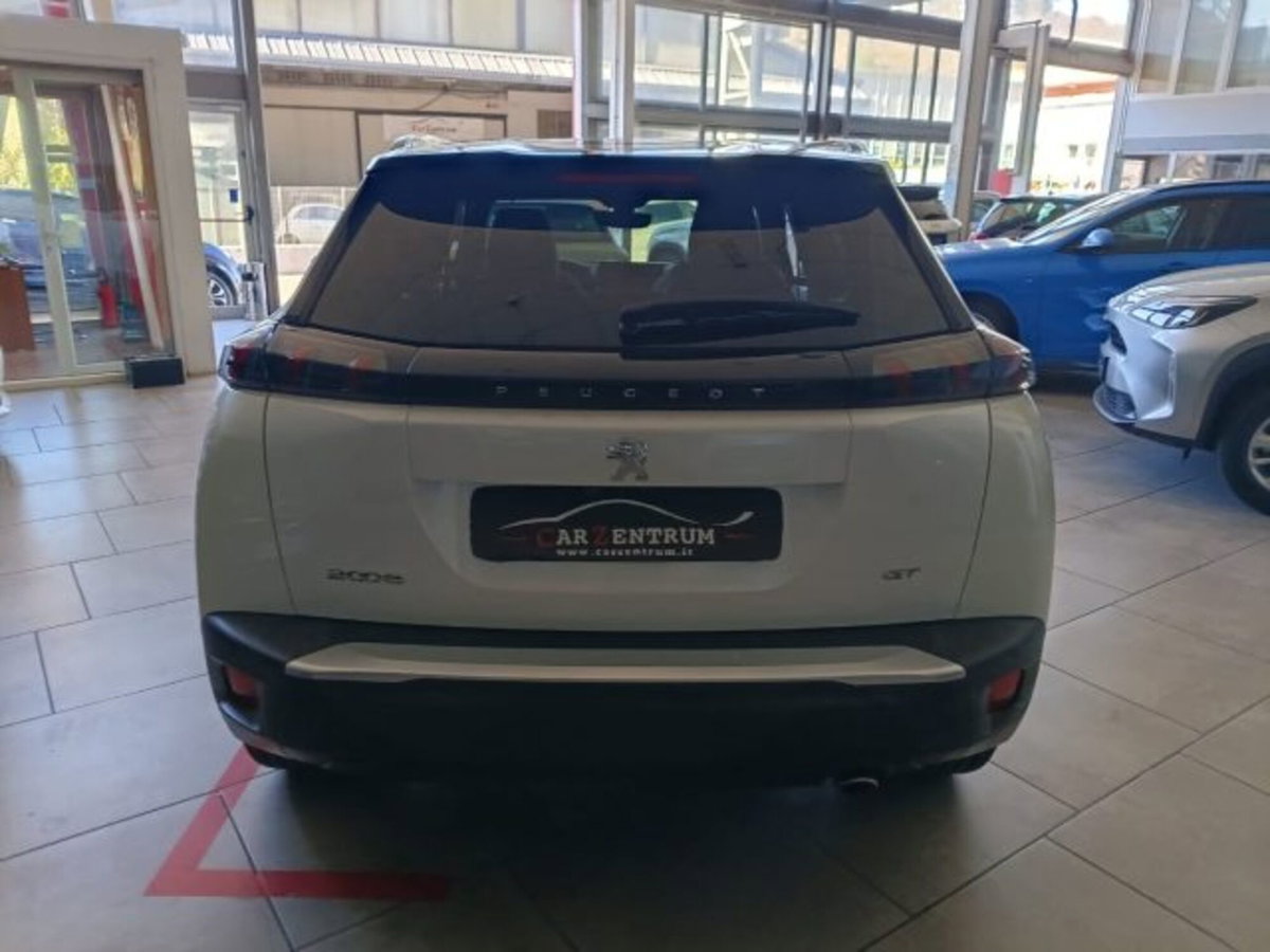 Peugeot 2008 BlueHDi 130 S&S EAT8 GT Line (7)
